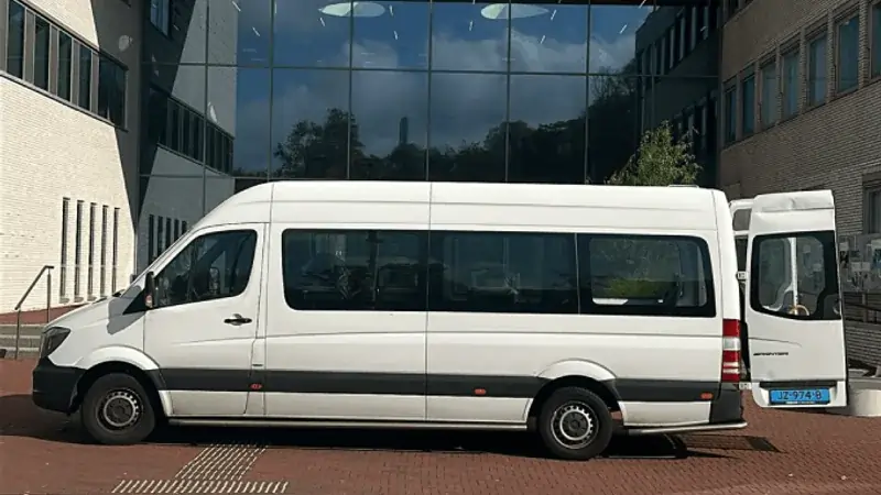 Rolstoelbus voor vervoer vanuit Spijkenisse
